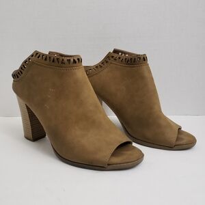 Sz 8 Report Brown 'Goofy' Slip On Heel